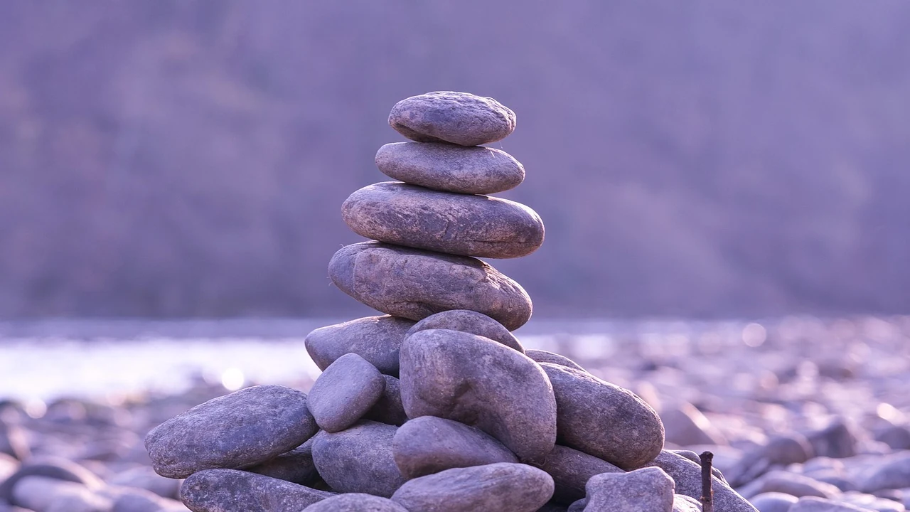 Mastering the Balance: Professional Expertise with Human Warmth in Content Strategy